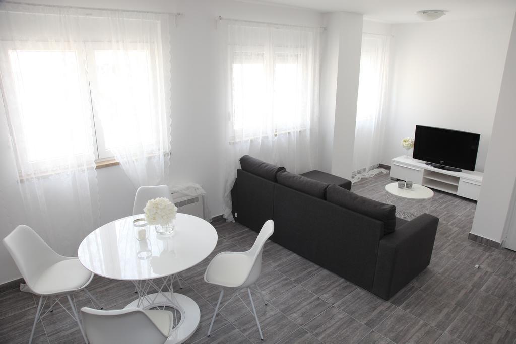 Apartments Mare グラダツ エクステリア 写真